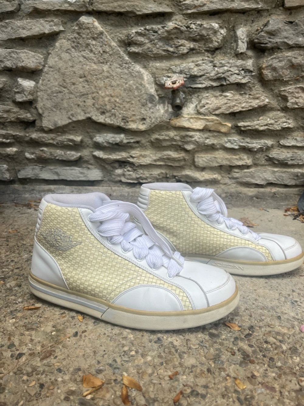 Adidas Jordan V.2 White Woven Leather High Tops Men’s Size 12